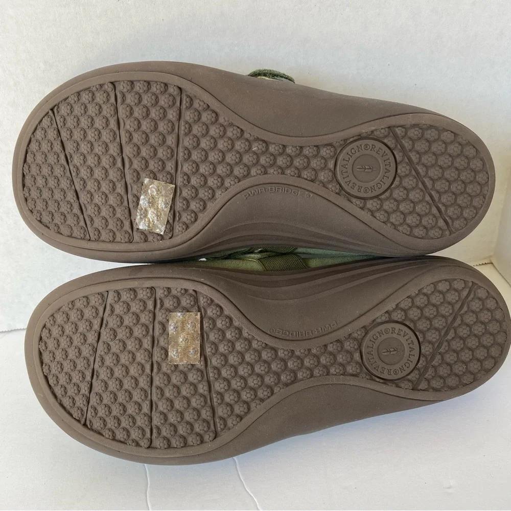 REVITALIGN Olive Womens Slip-On Loafers - Sz 7 - Picture 11 of 12